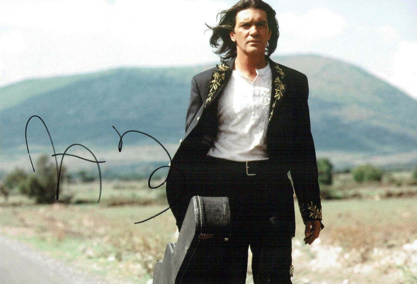 Antonio BANDERAS SIGNED Autograph 12x8 Photo Poster painting AFTAL Once upon a time in Mexico