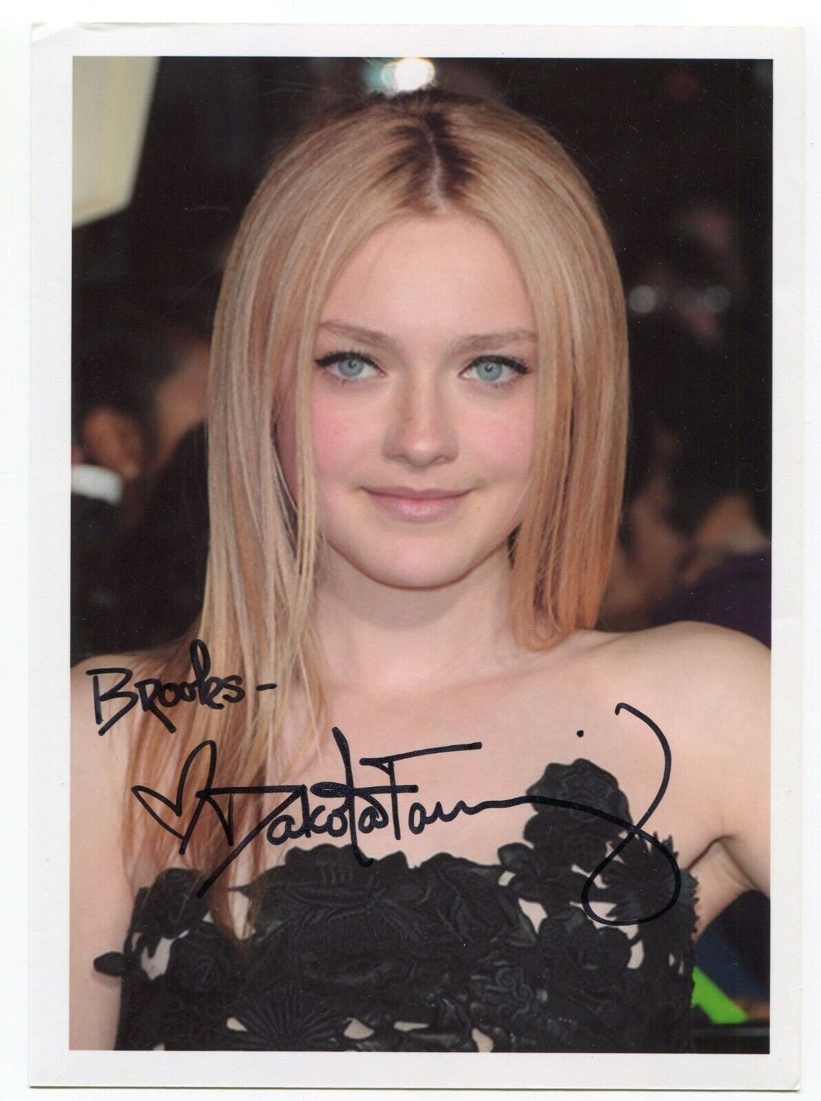 Dakota Fanning Signed Photo Poster painting Autographed Signature Actress Twilight