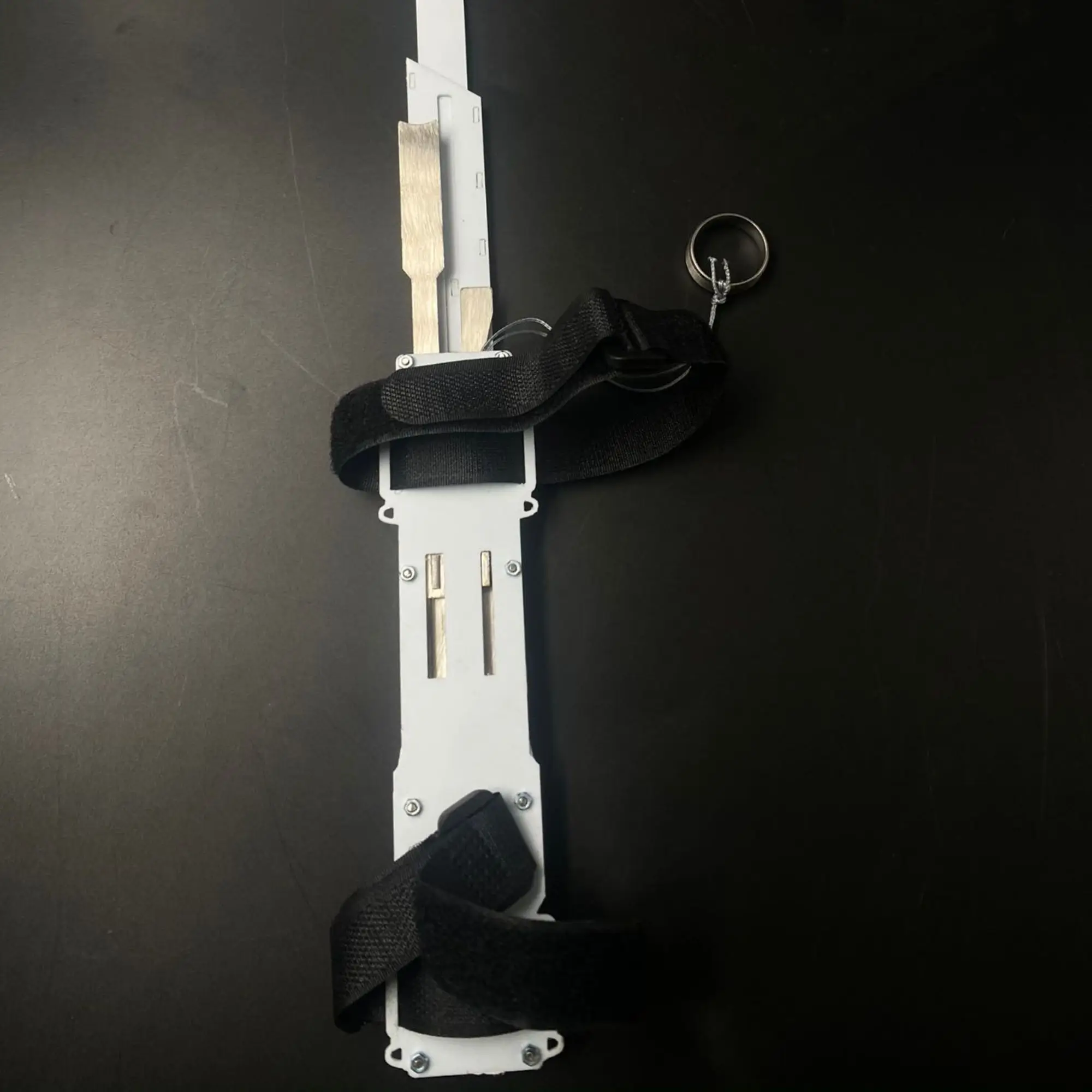 Hidden Blade Metal Assassin's  Altair hidden blade image 11