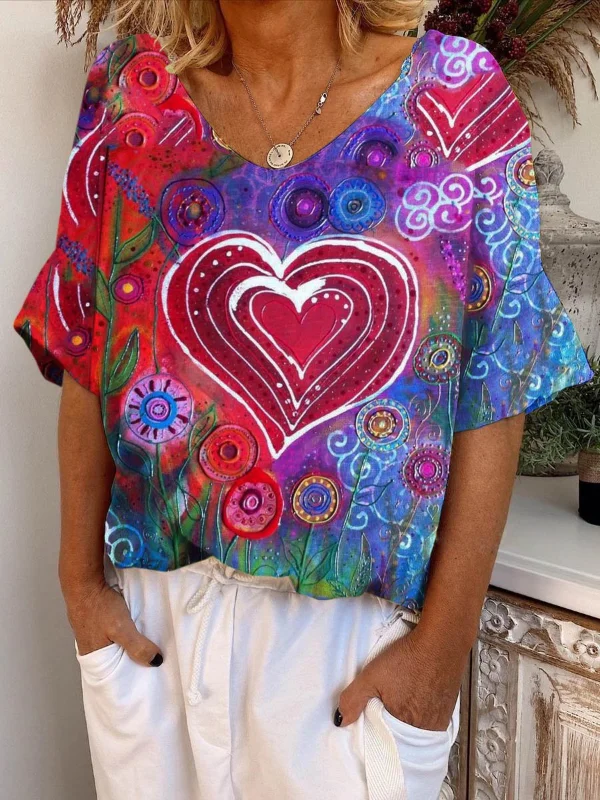 Loveheart Art Printed V-Neck Tee