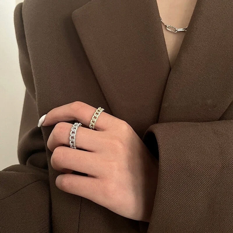 Stella Luxury Chain Ring