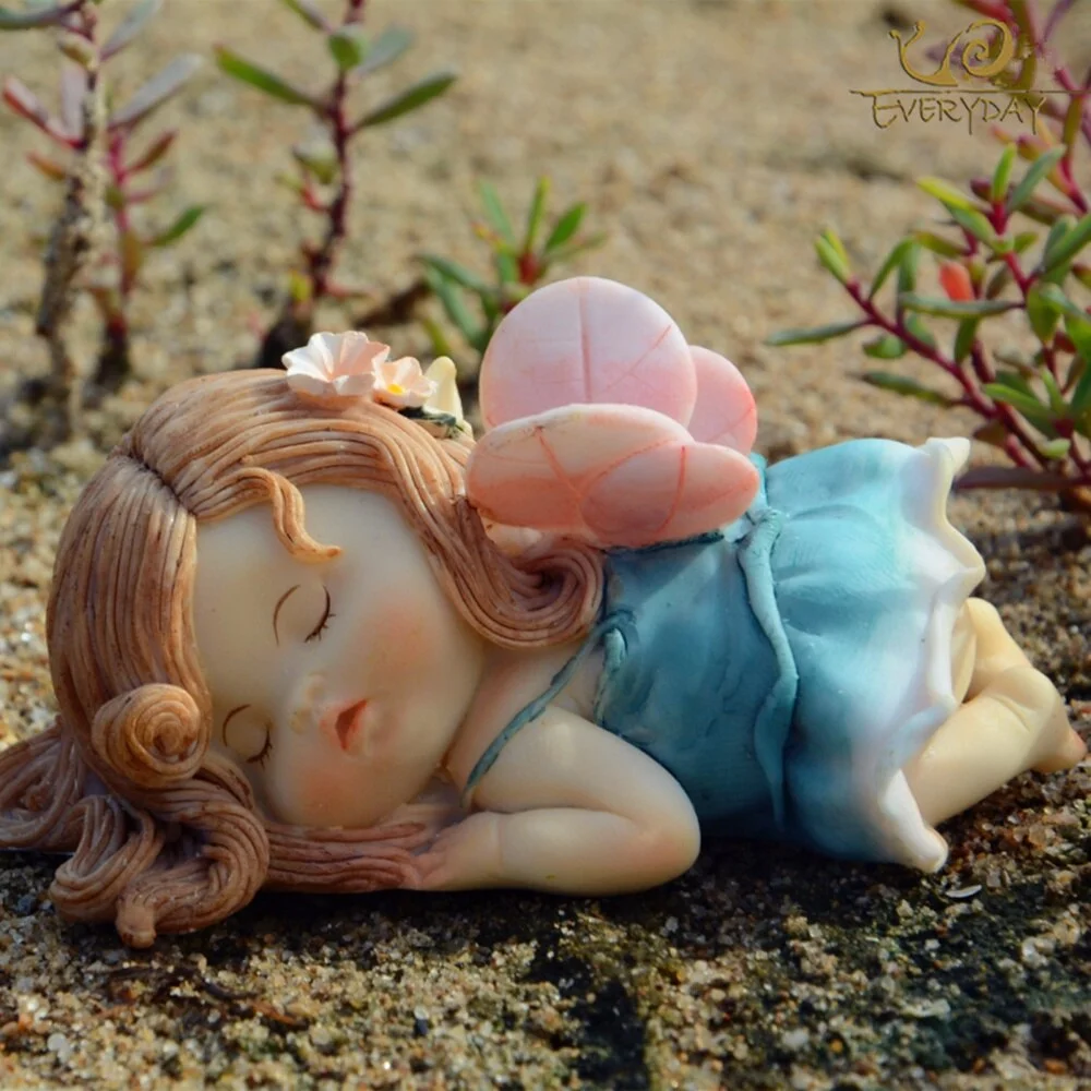 Everyday Collection New Year home decoration Resin cute angel snail figurines fairy garden wedding decoration birthday gifts