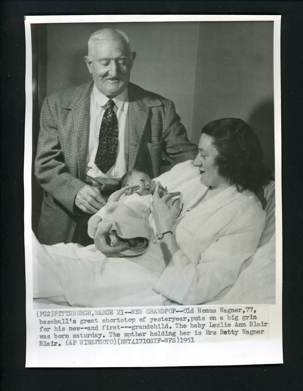 Honus Wagner daughter Betty & Leslie Ann Blair 1951 Press Wire Photo Poster painting Pirates