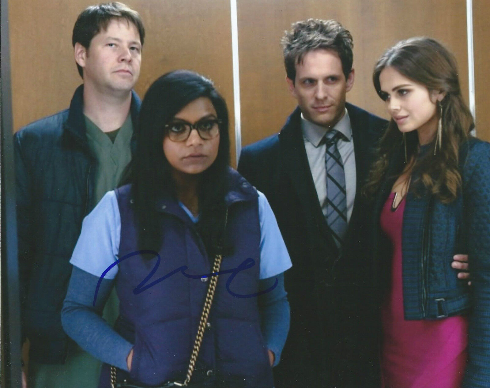 **GFA The Mindy Project Show *MINDY KALING* Signed 8x10 Photo Poster painting MH2 COA**