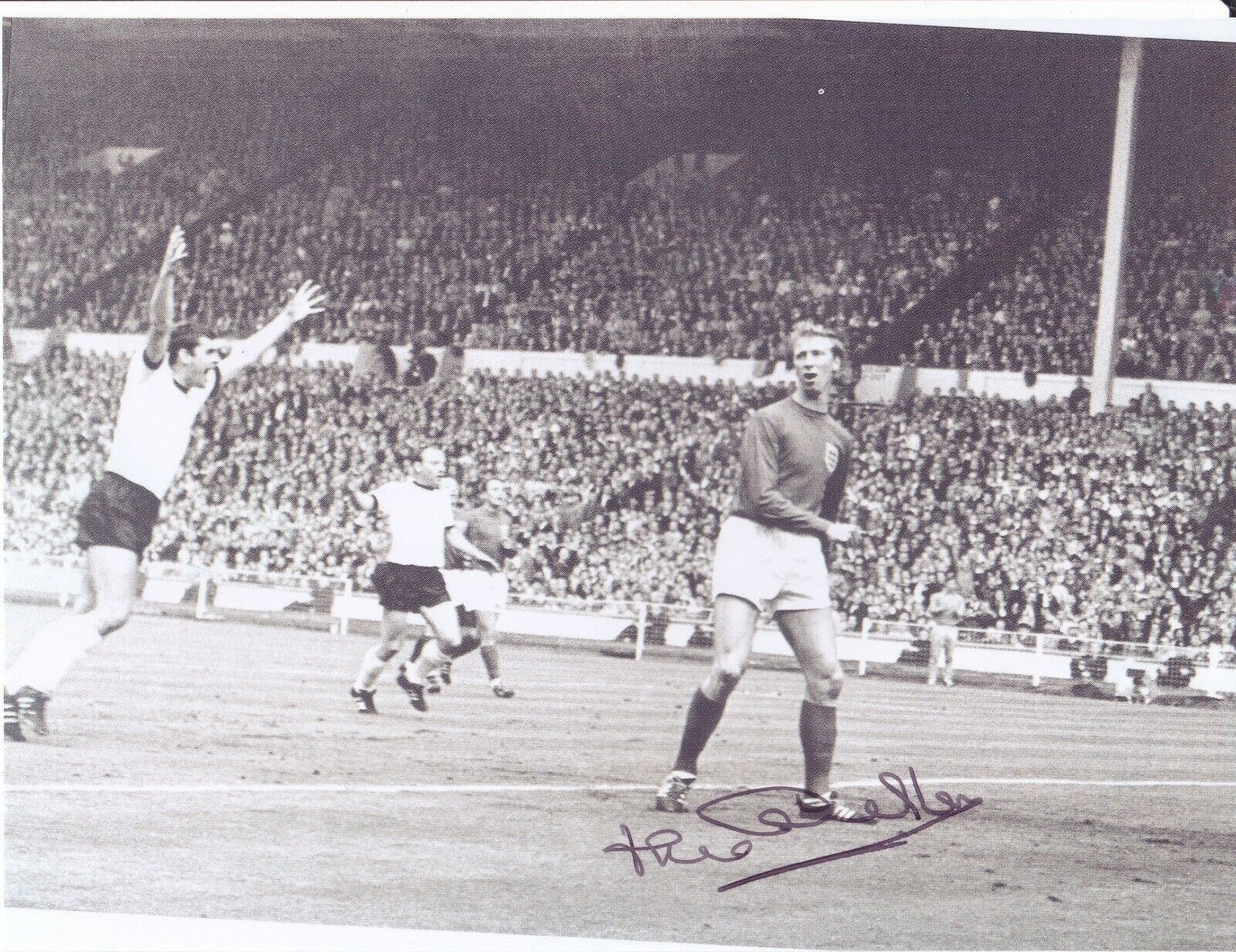 JACK CHARLTON Signed ENGLAND 1966 World Cup Photo Poster painting