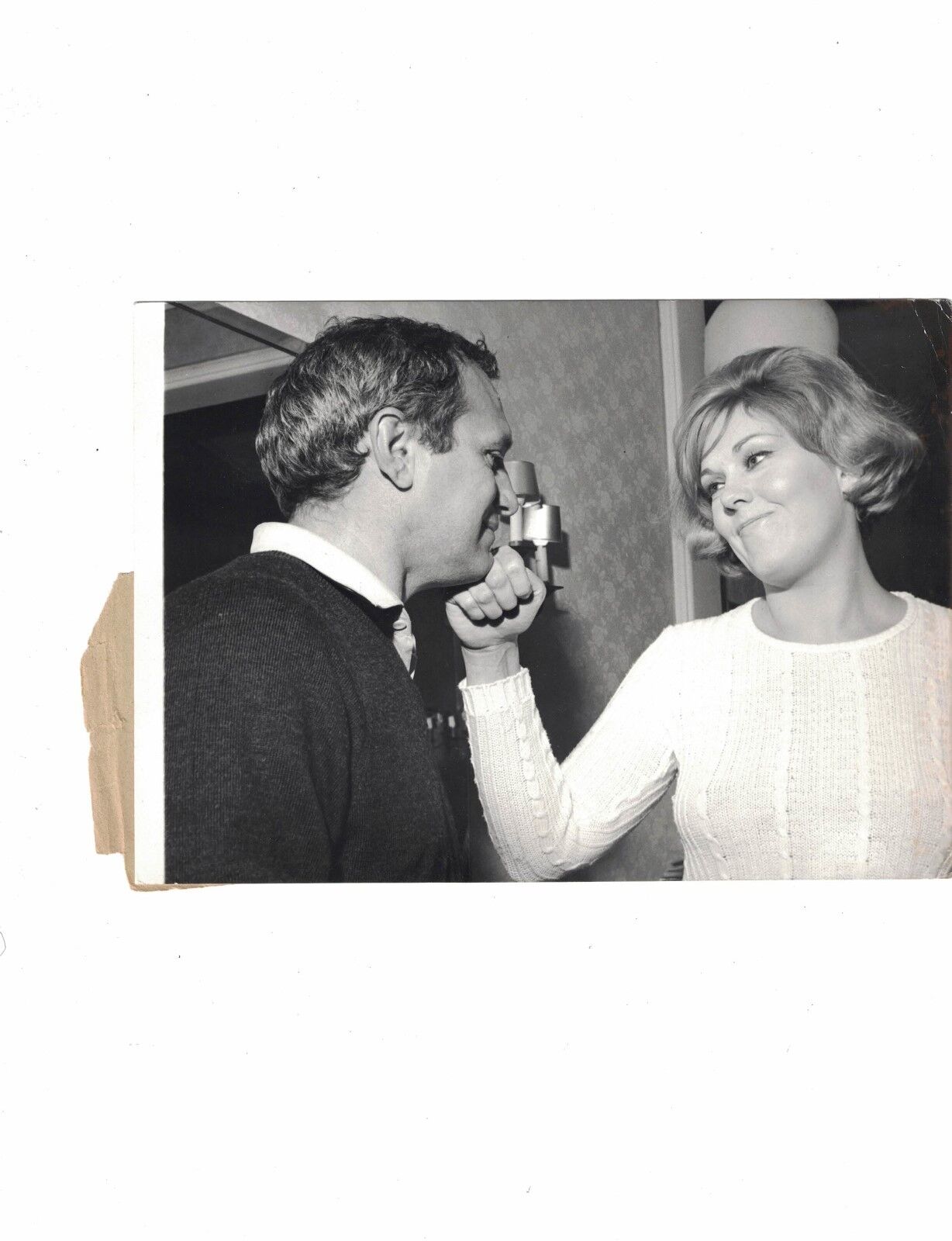 Kim Novak Original 1965 Robert Cohen Black Star USED Press Photo Poster painting