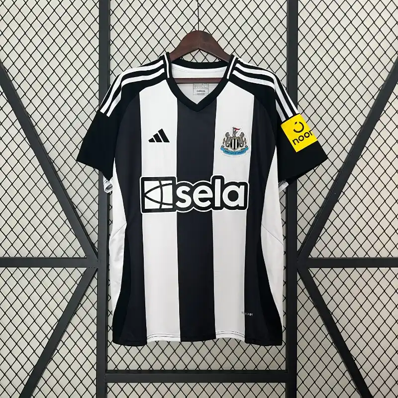 24/25 Newcastle United Soccer Jersey Home