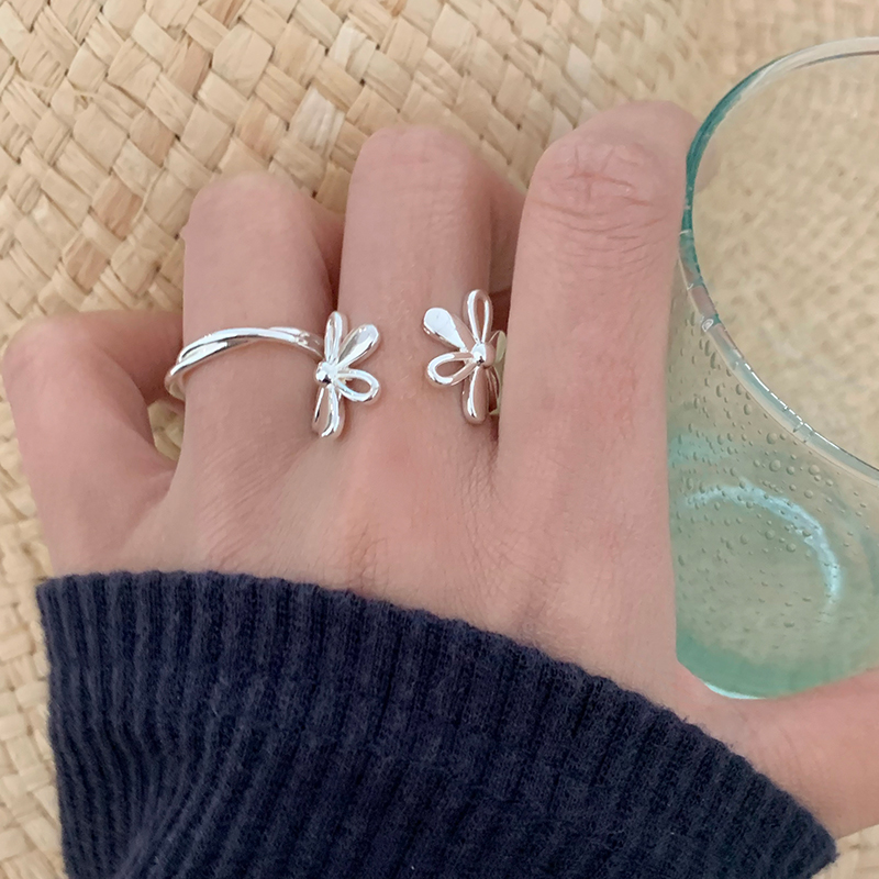 金属製中空花飾りリング