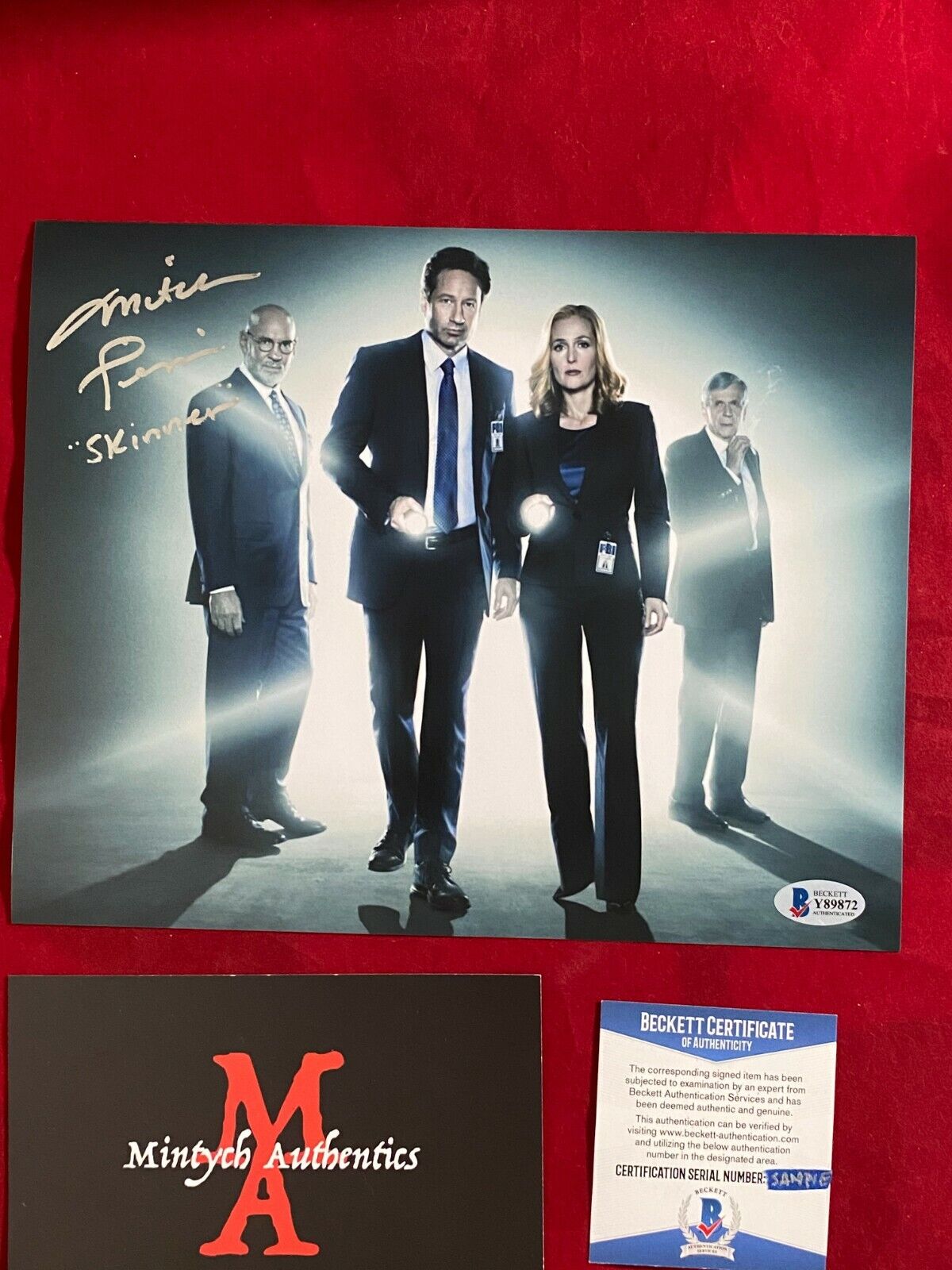 MITCH PILEGGI AUTOGRAPHED SIGNED 8x10 Photo Poster painting! X-FILES! BECKETT COA!