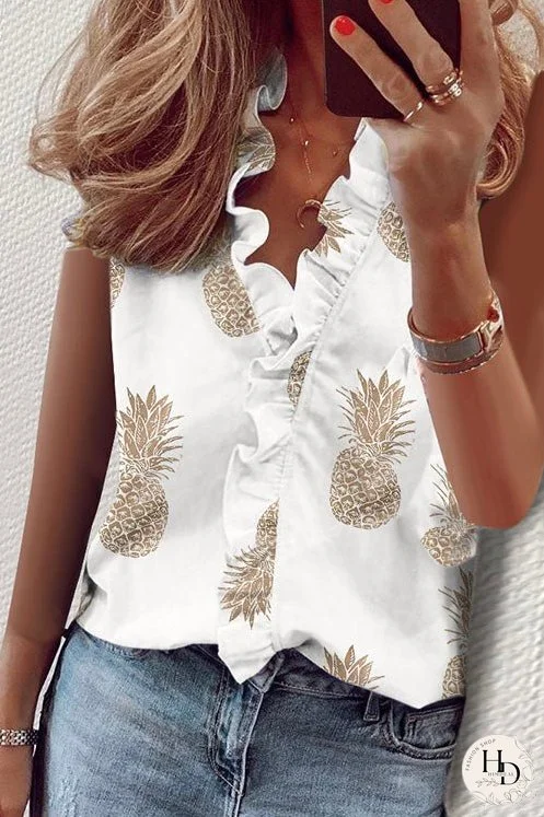 Meridress Scallop Deep V Neck Sleeveless Top