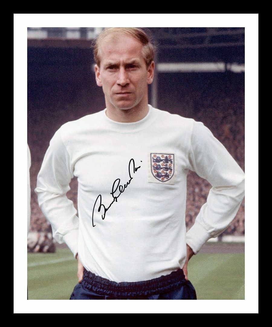 Sir Bobby Charlton - England 1966 World Cup Signed & Framed Photo Poster painting