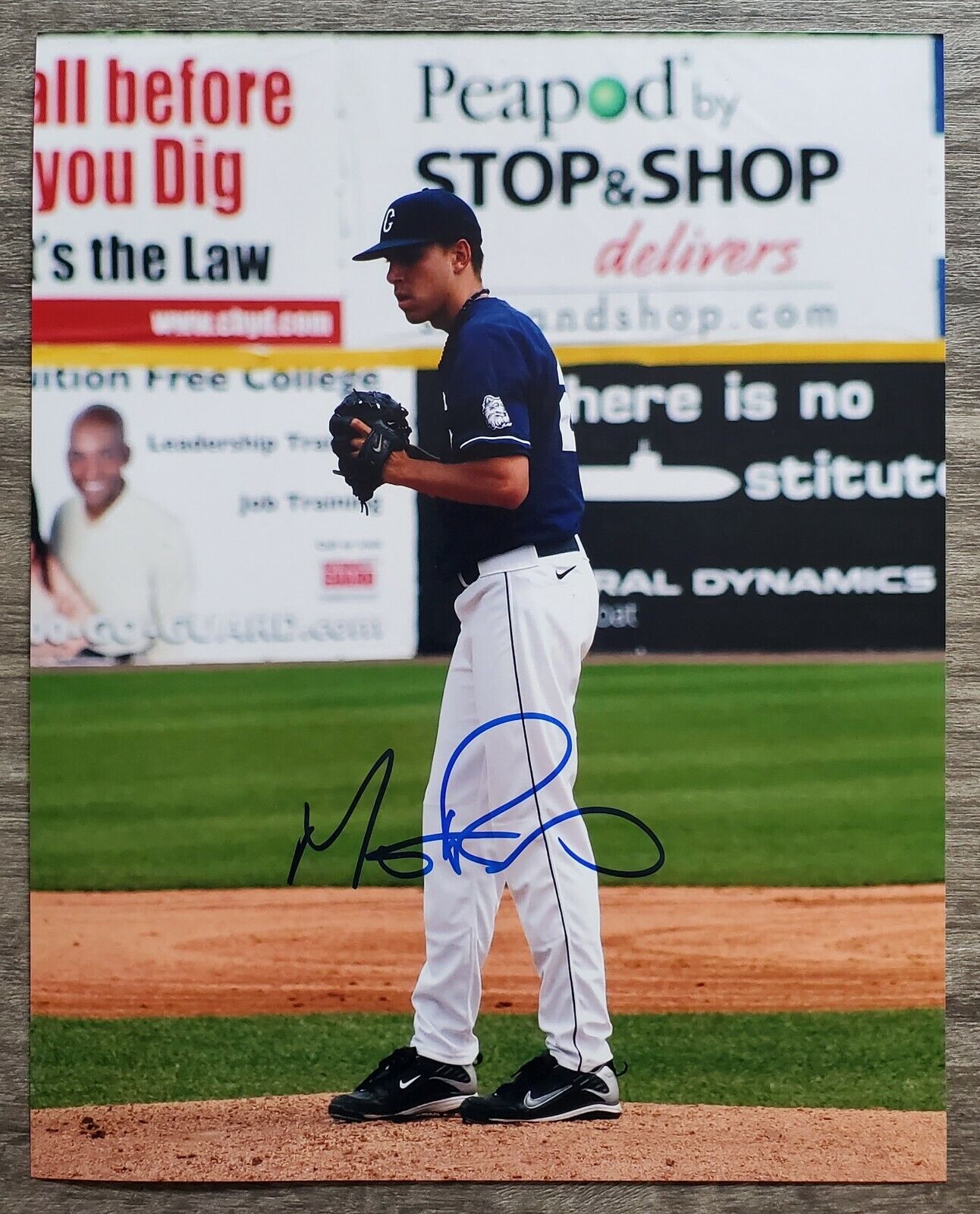 Matt Barnes Signed 8x10 Photo Poster painting Boston Red Sox UCONN MLB RAD