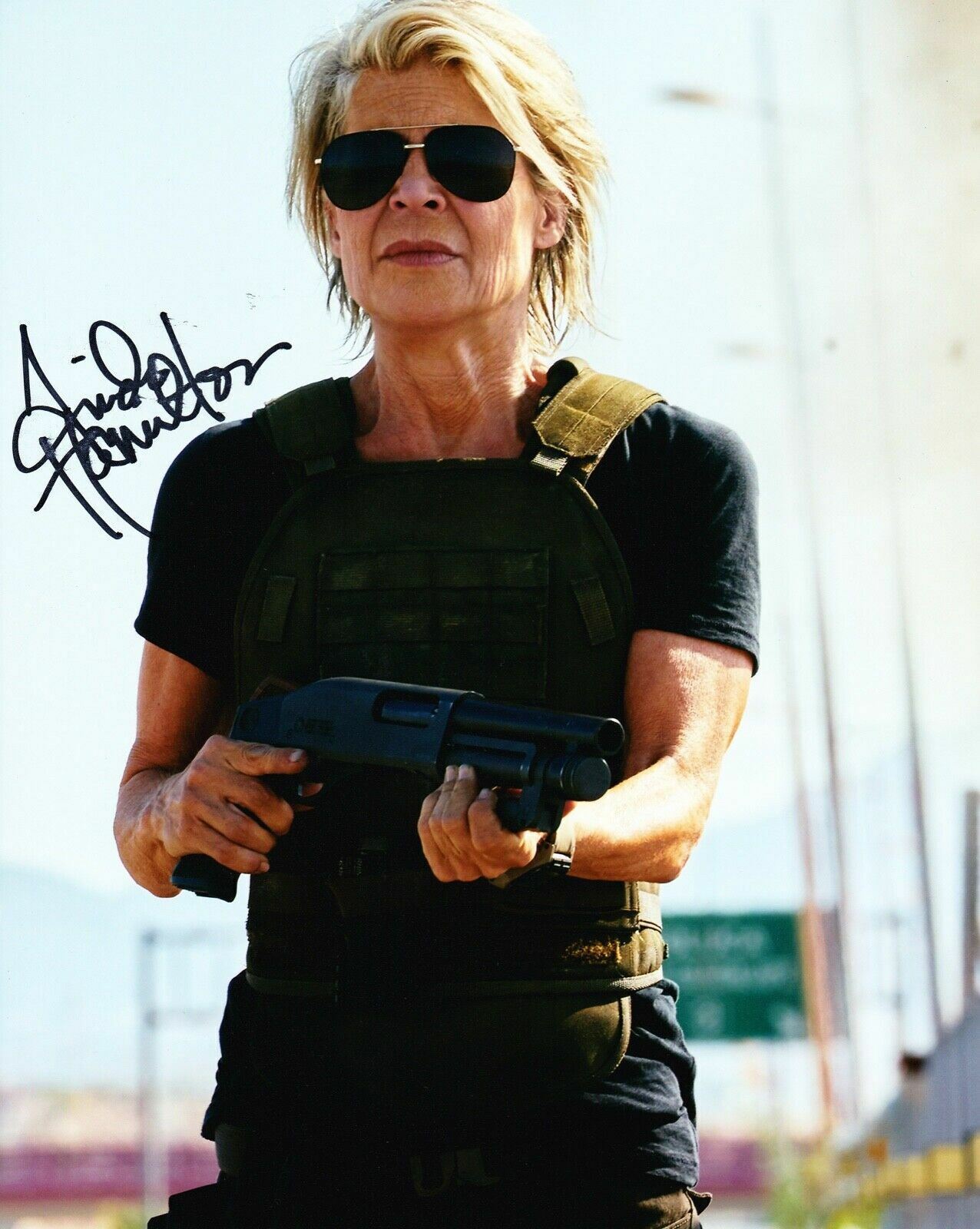 Linda Hamilton Signed 10X8 Photo Poster painting Terminator DARK FATE AFTAL COA (E)