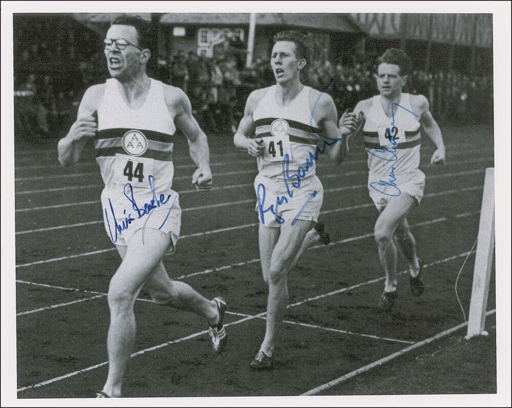 ROGER BANNISTER CHRIS BRASHER / CHATTAWAY Signed Photo Poster paintinggraph 4 Min Mile Preprint