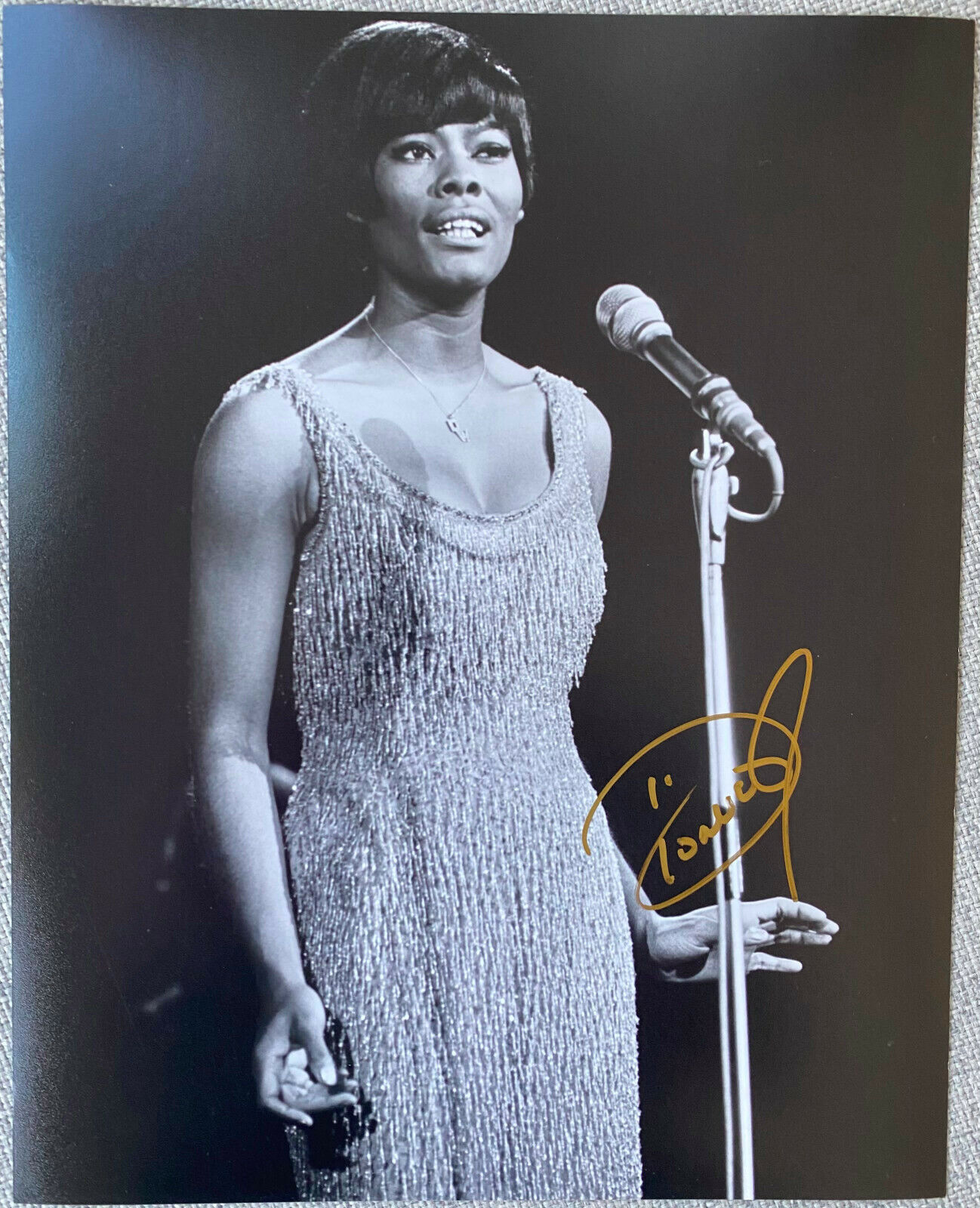 Dionne Warwick Signed In-Person 8x10 B&W Photo Poster painting - Authentic, RARE, Music Legend