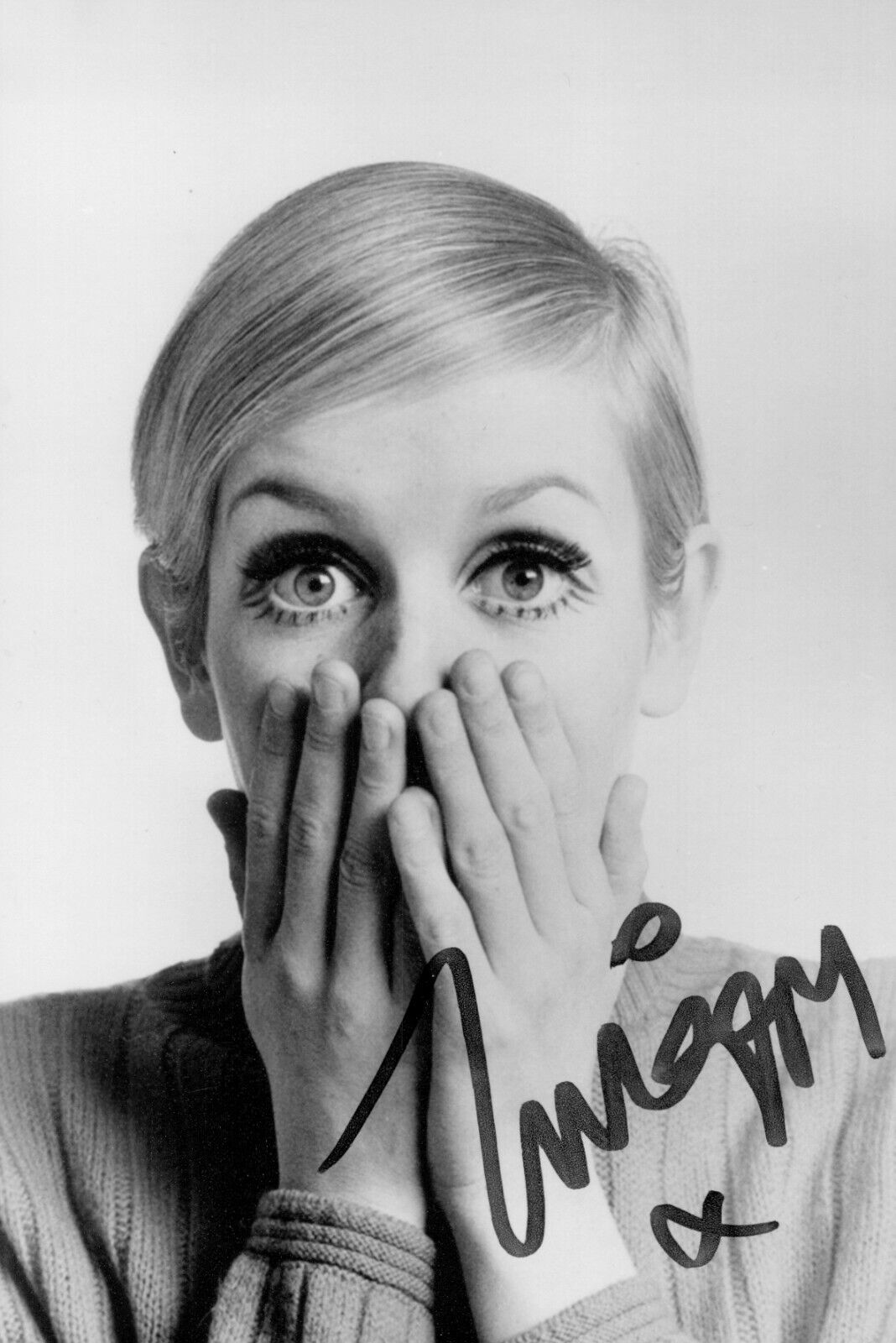 Twiggy Lawson Signed 6x4 Photo Poster painting 6Os Model Glamour Girl Autograph Memorabilia +COA