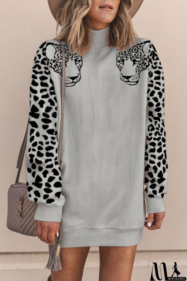 MidiSono - Turtleneck Leopard Print Sweatshirt