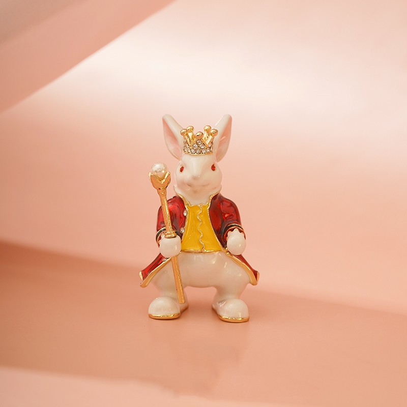 Luxurious Cute Rabbit Baron Enamel Jewelry Box