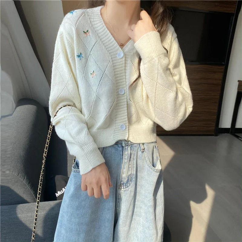 Women Cardigan Long Sleeve Embroidery Casual Female Crop Tops Simple V-neck Spring Autumn Knitted Sweater All-match Loose Coats