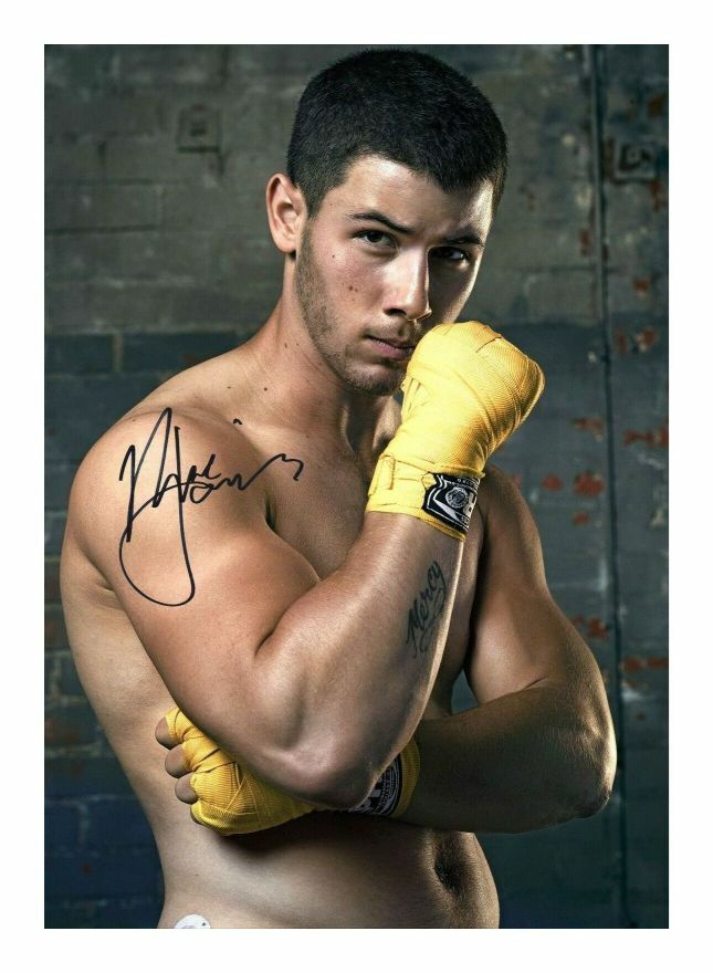 NICK JONAS AUTOGRAPH SIGNED PP Photo Poster painting POSTER