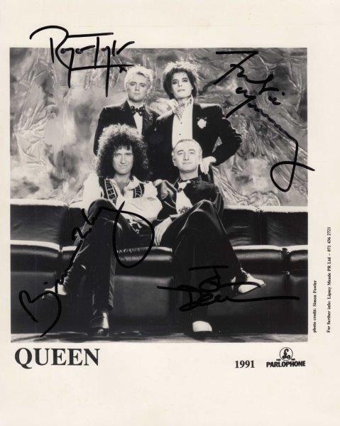 REPRINT - QUEEN Freddie Mercury - May Autographed Signed 8 x 10 Photo Poster painting Poster