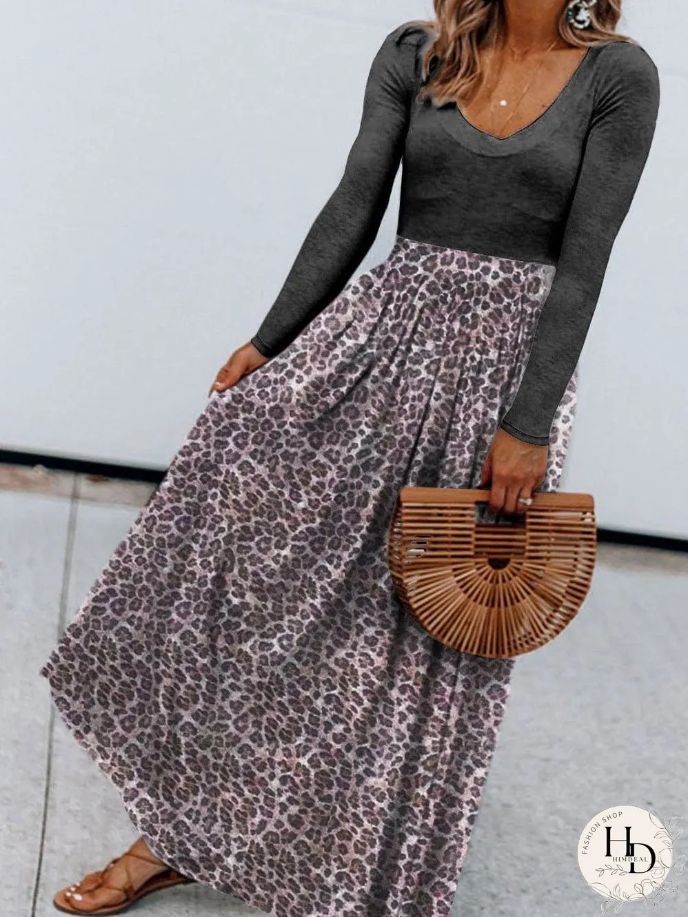 Leopard Print Maxi Dress with Fitted Bodice and Long Sleeves
