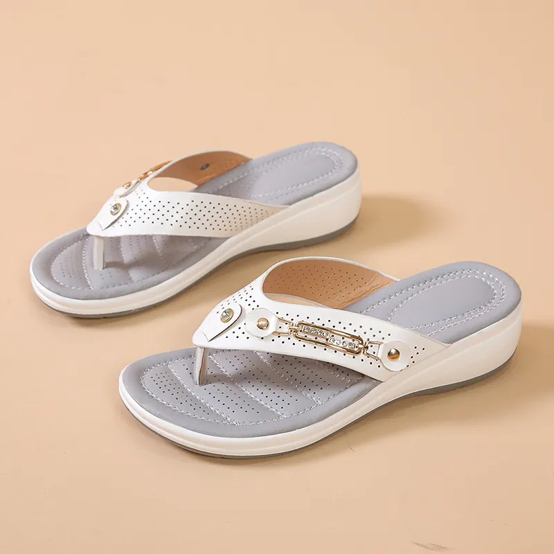 Breakj Breakj New Sandals Women Metal Buckle Beach Net Red Flipper Women Summer Slope And Large Size Women Slippers