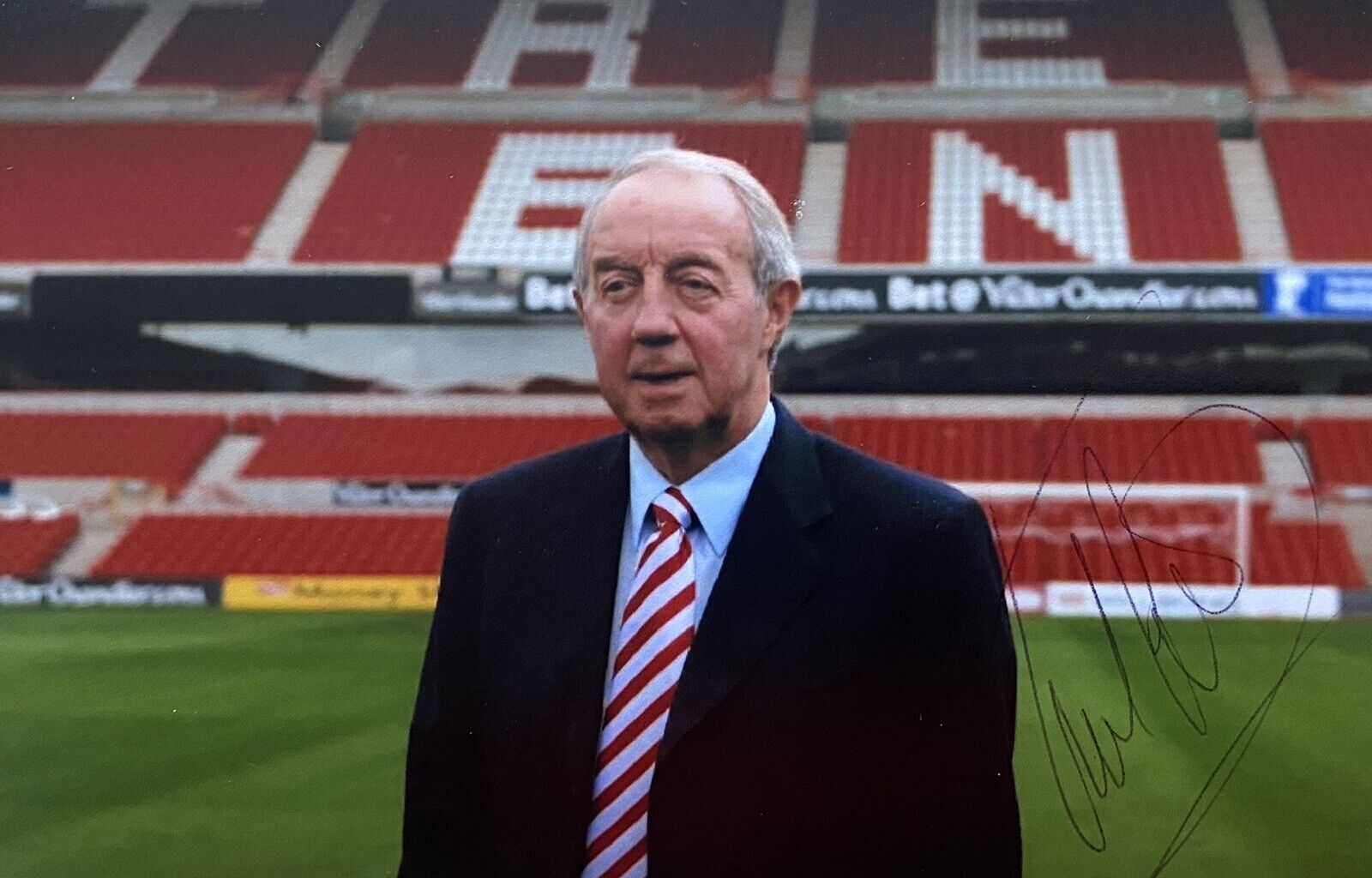 Frank Clark Genuine Hand Signed Nottingham Forest 6X4 Photo Poster painting 3