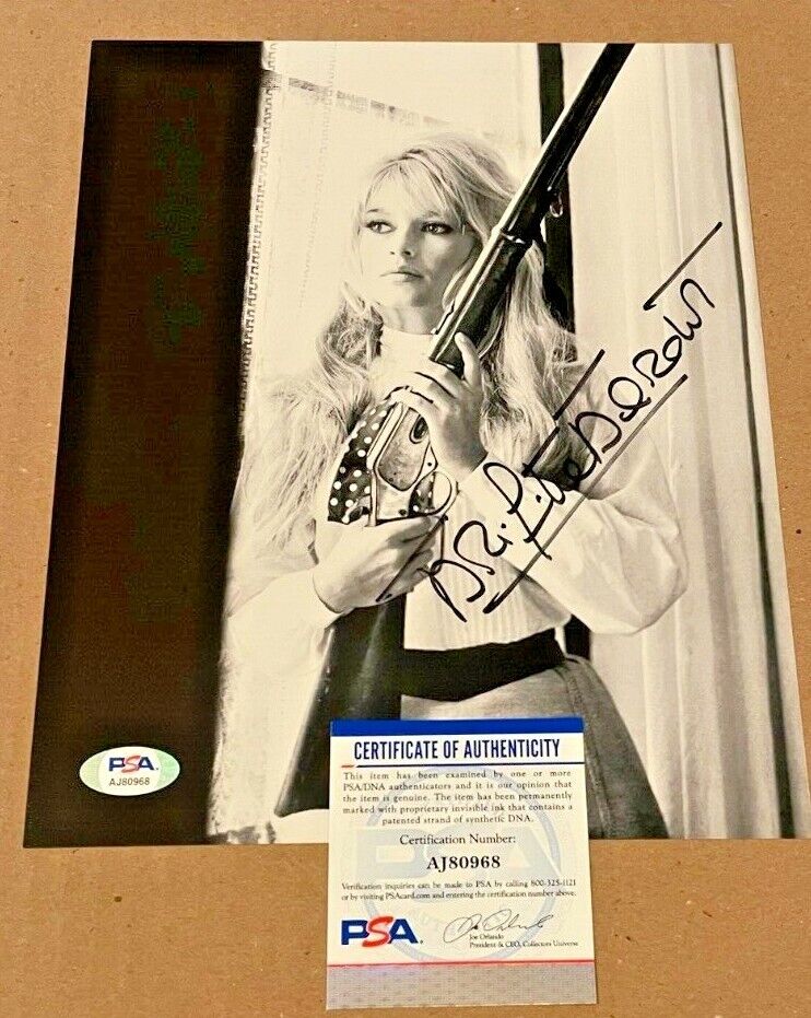 BRIDGETTE BARDOT SIGNED SEXY 8X10 Photo Poster painting PSA/DNA CERTIFIED