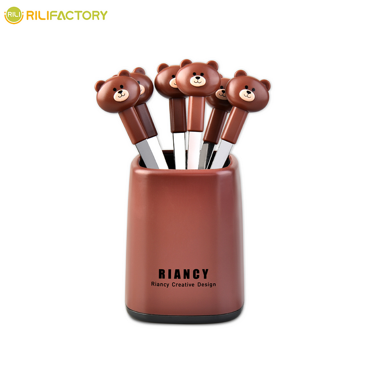 Cartoon Bear Fruit Fork Rilifactory