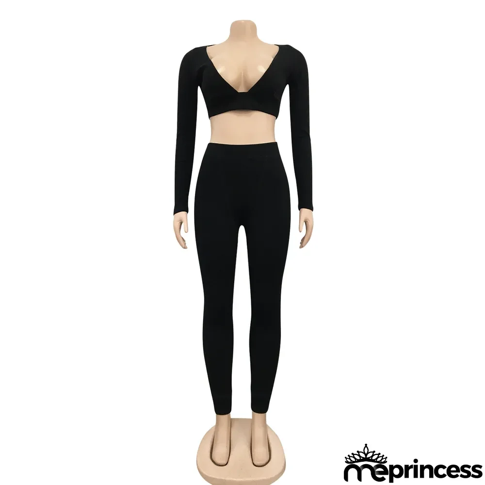 Sexy V-neck Knitted Fashion Casual Long-sleeved Two-piece Suit