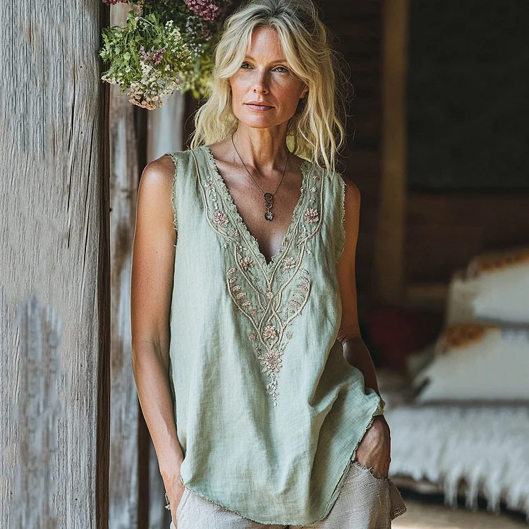 VChics Women's Bohemian Vintage Floral Embroidery Art Tank Top