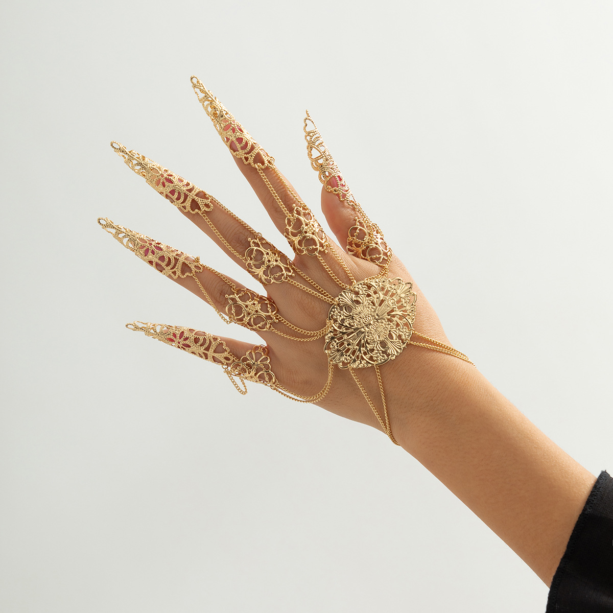 Exaggerated Linking Finger Bracelet Halloween Tapered Tassel Nail Hand Back Chain | 168DEAL