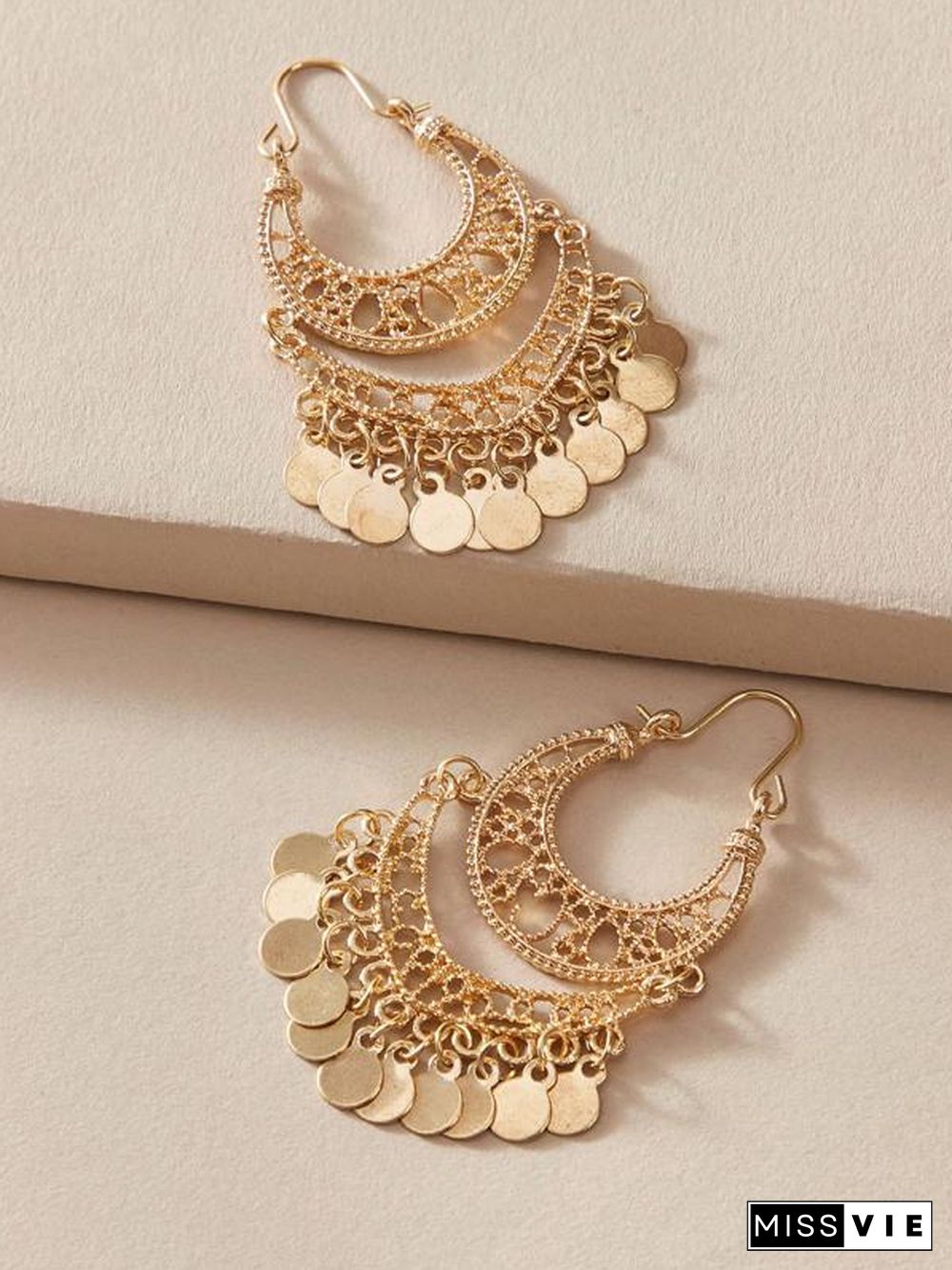 1pair Hollow Out Dics Charm Drop Earrings