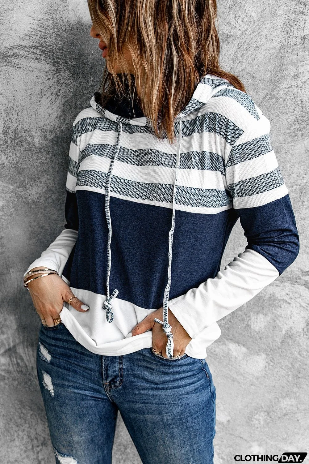 White Color Block Classic Pullover Drawstring Hoodie For Women