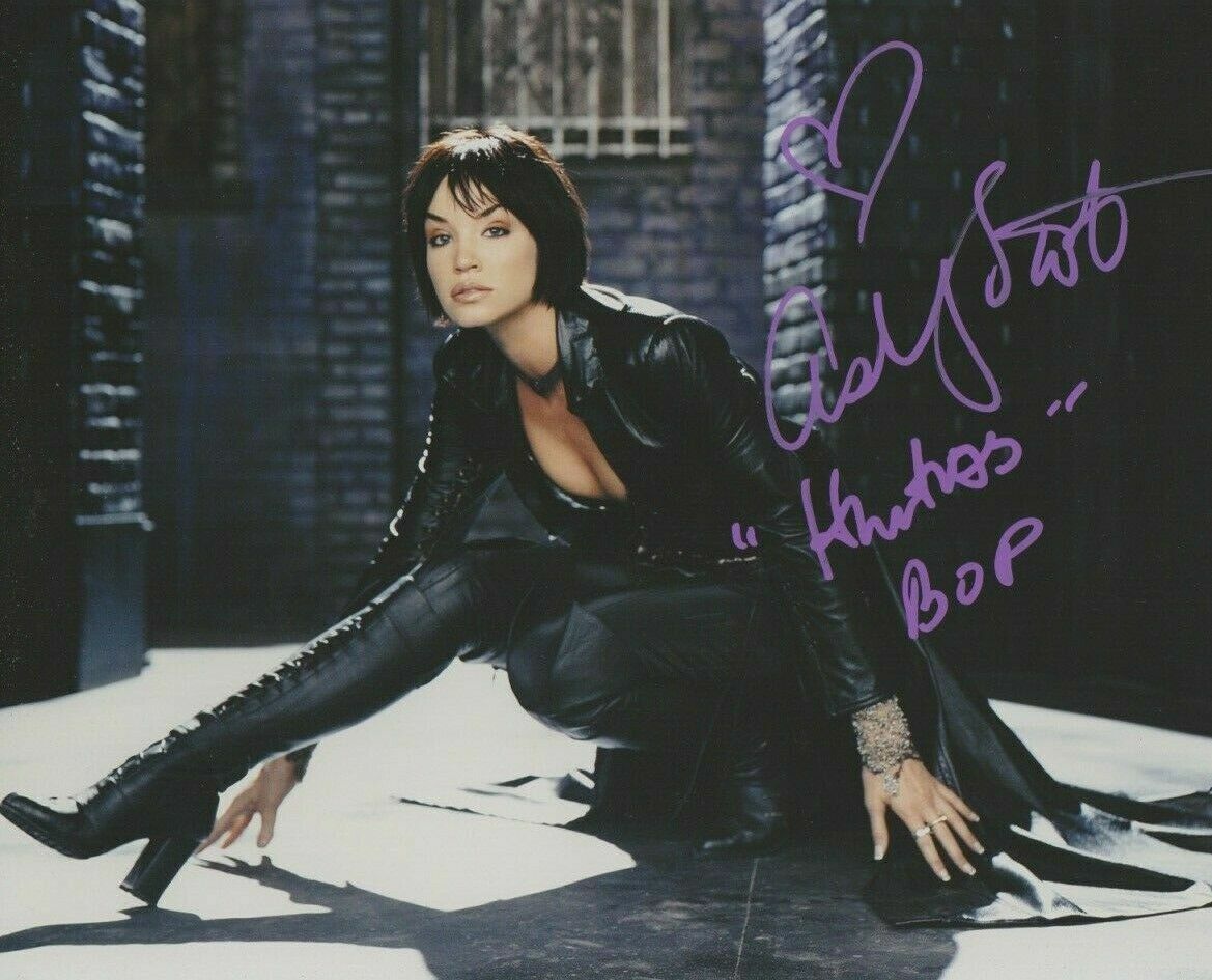 Ashley Scott Autographed Signed 8x10 Photo Poster painting ( Birds of Prey ) REPRINT