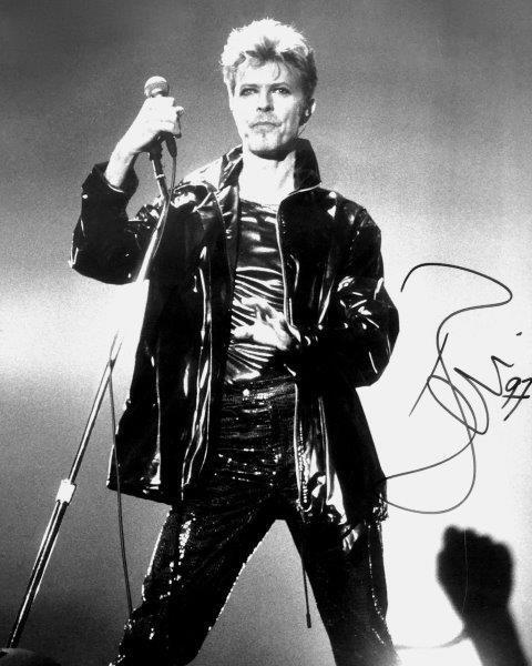 REPRINT - DAVID BOWIE Autographed Signed 8 x 10 Photo Poster painting Poster RP