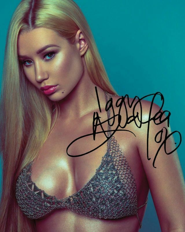 Iggy Azalea Autograph Signed Photo Poster painting Print