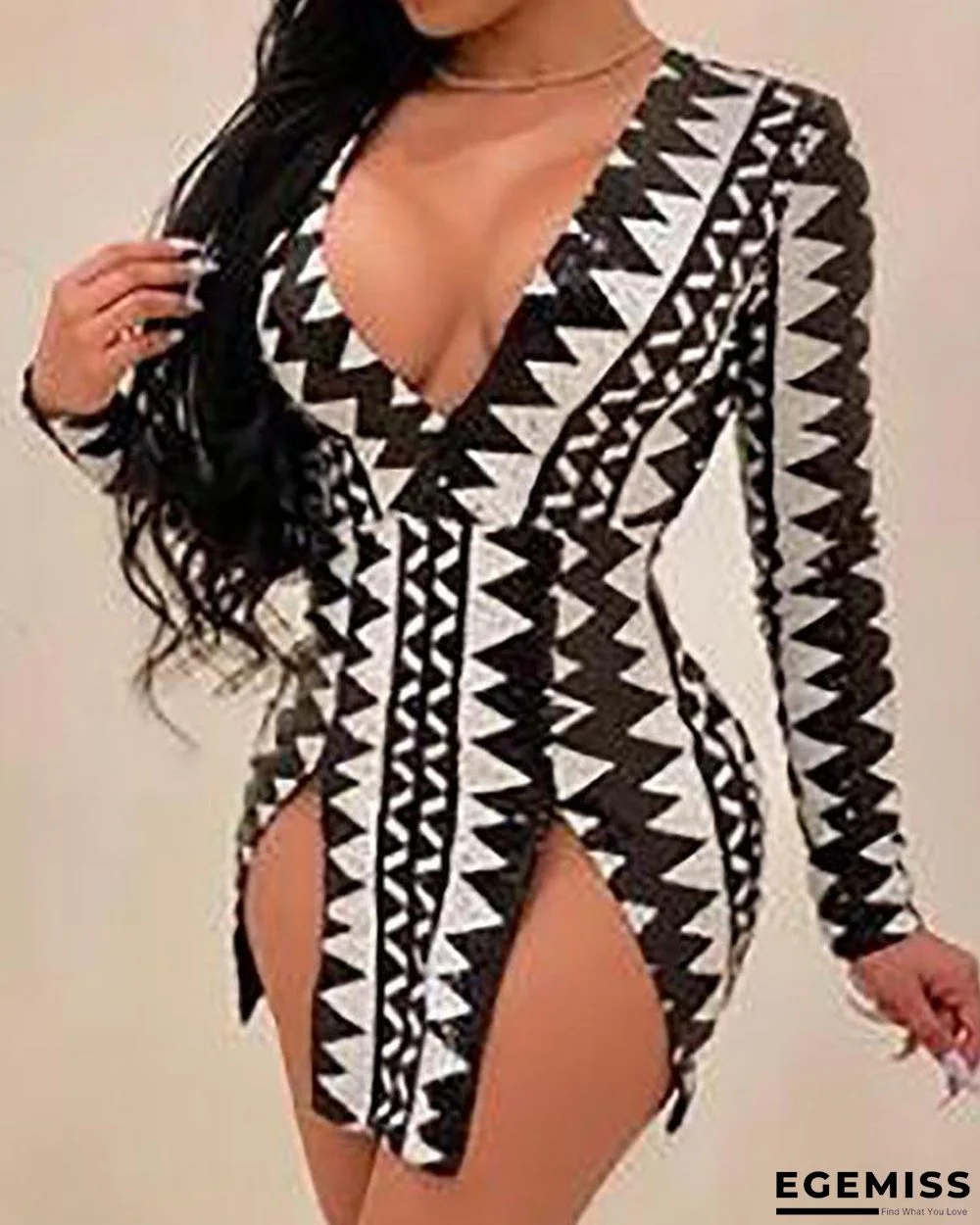 Geo Print Deep V-Neck Slit Bodycon Dress | EGEMISS