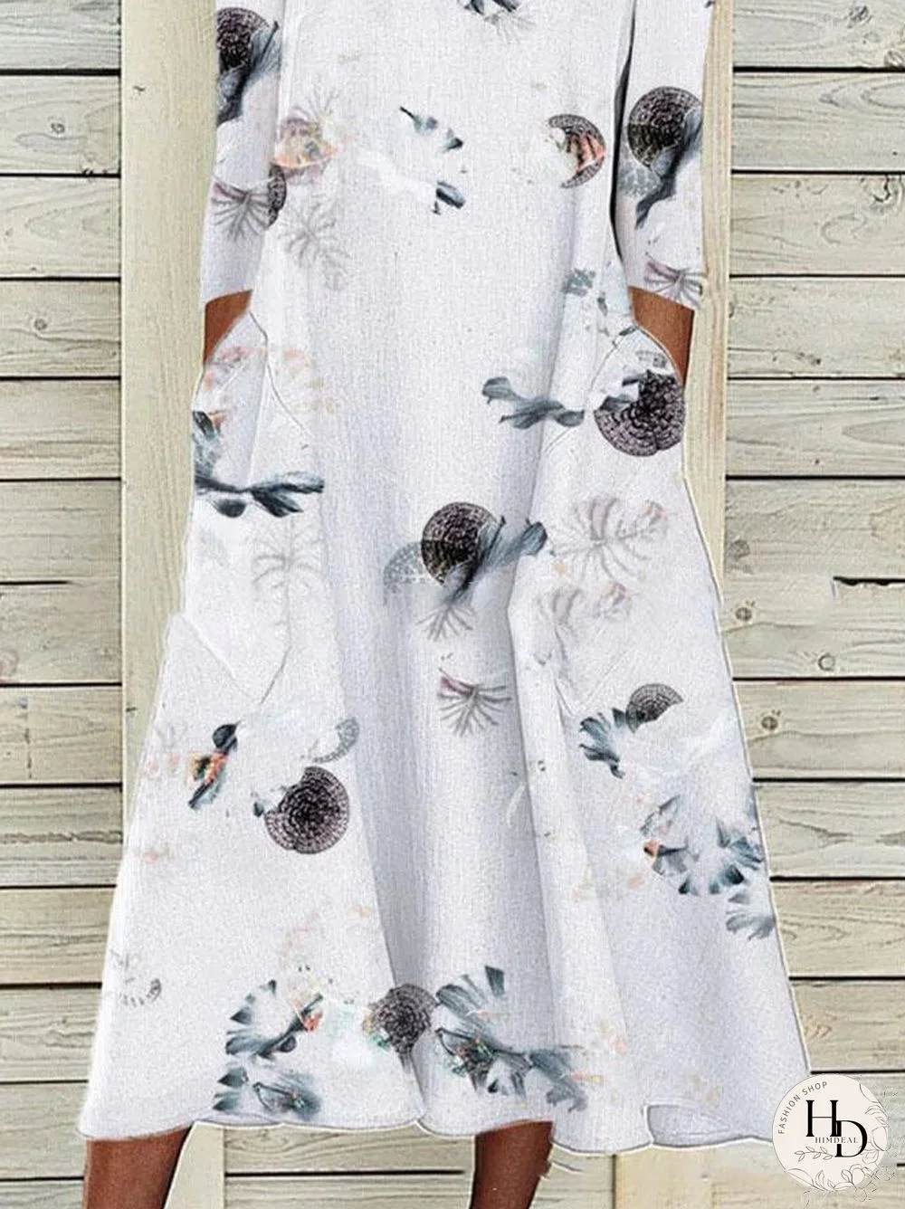 Round Neck White Pocket Dress