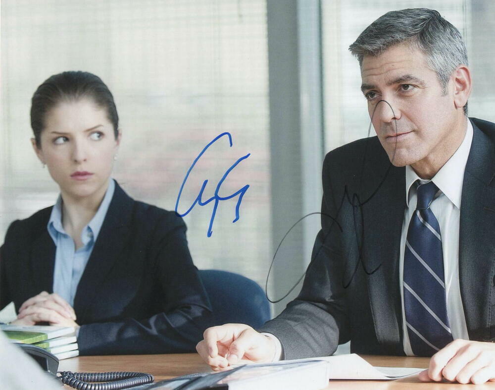 GEORGE CLOONEY & ANNA KENDRICK CAST SIGNED AUTOGRAPH 8X10 Photo Poster painting - UP IN THE AIR