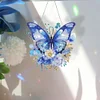 Pendentif papillon en acrylique