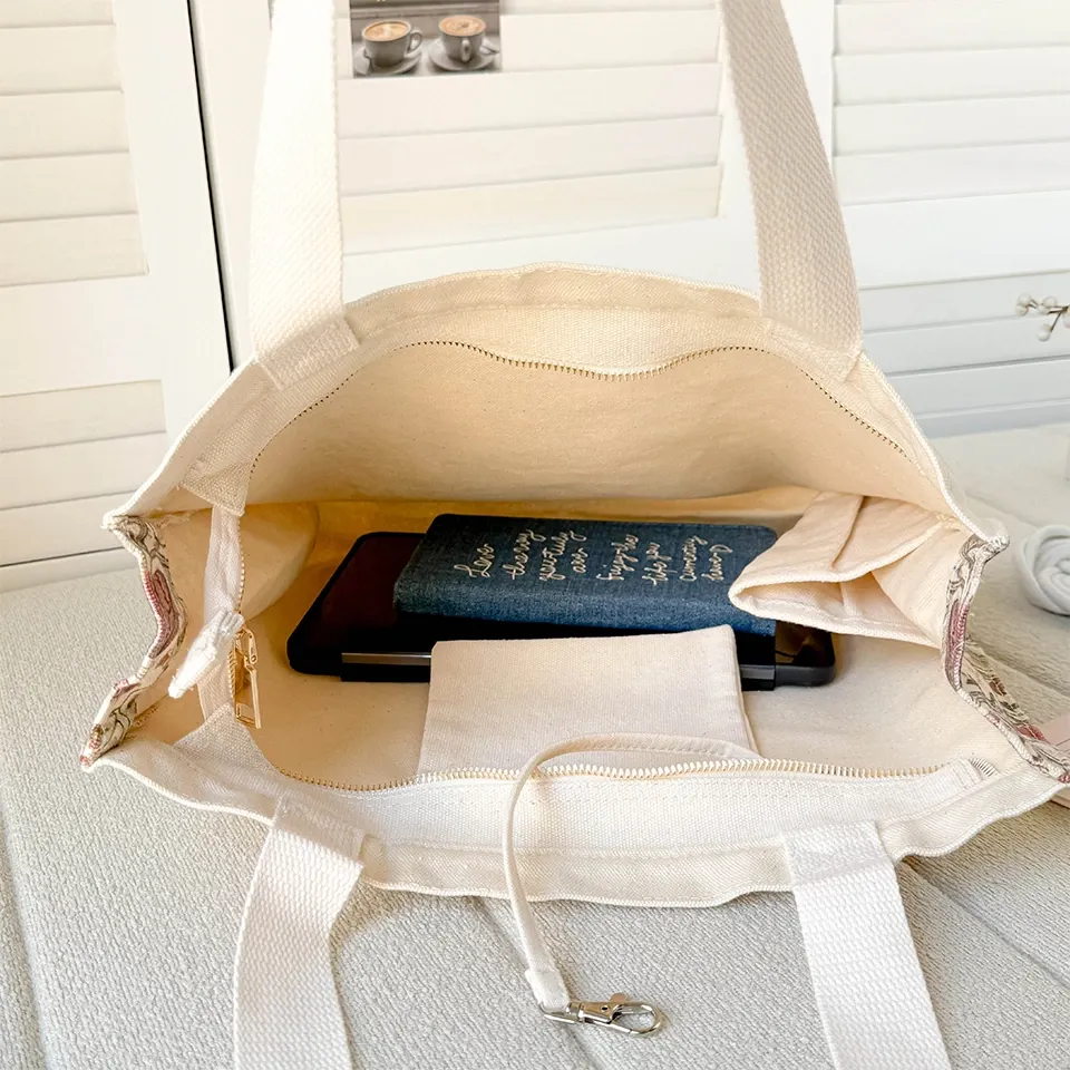 Inside view of the tote bag