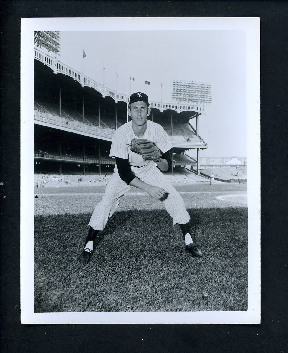 Jim Coates circa 1960 Type I Louis Requena Press Original Photo Poster painting New York Yankees