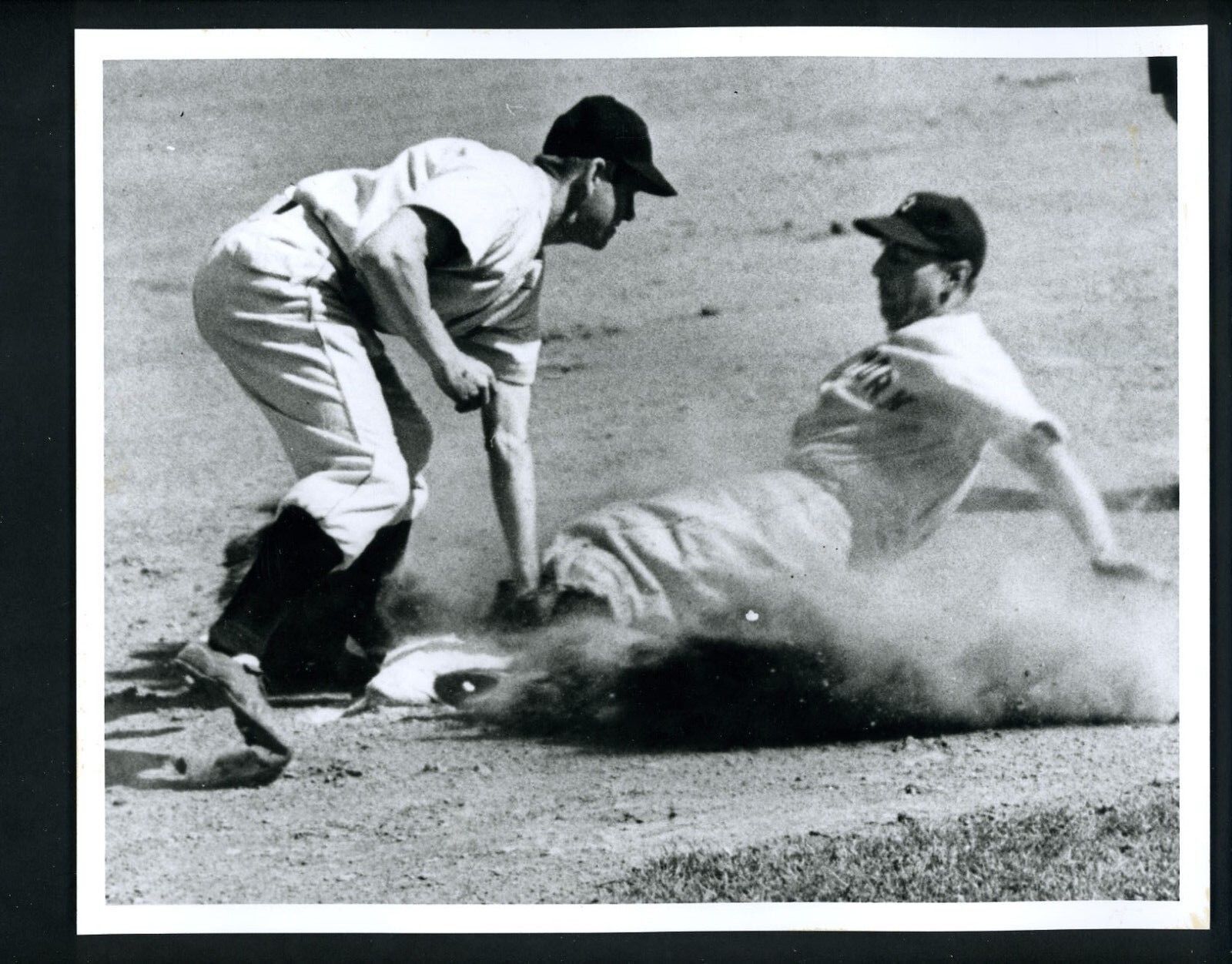 Tommy Henrich & Gerry Priddy 1946 Press Photo Poster painting Yankees Washington Senators