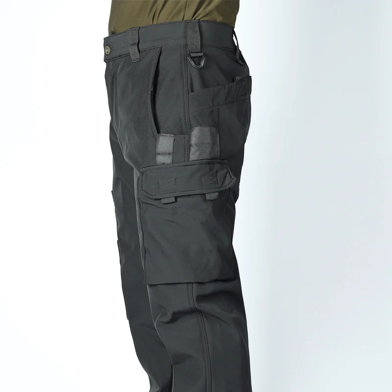 Taktische Arbeitshose f&uuml;r Herren, warme, fleecegef&uuml;tterte Wanderhose mit mehreren Taschen, geeignet zum Wandern und f&uuml;r Arbeiten im Freien.