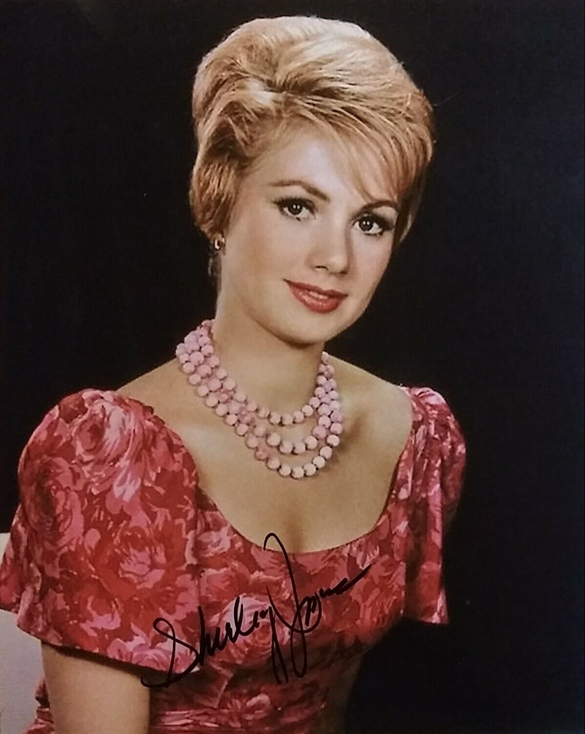 Shirley Jones signed 8 x 10