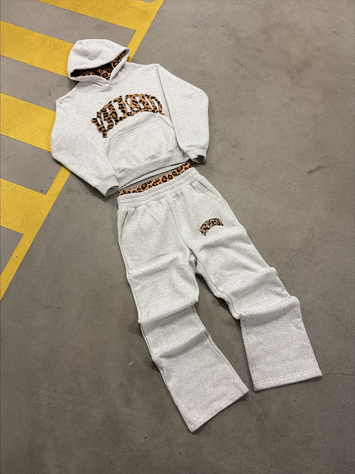 LEO TRACKSUIT GRAY