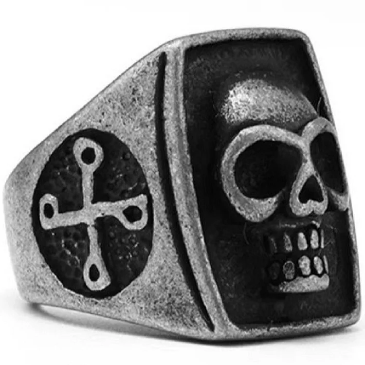 Hip hop motorcycle cross skull ring