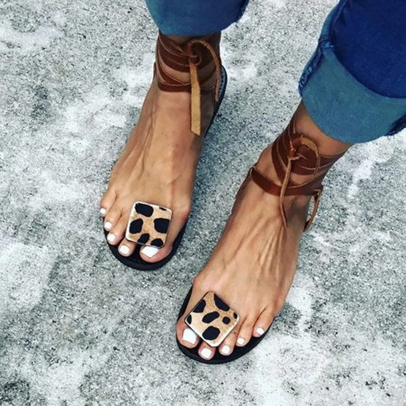 2020 Summer Women Ankle Strap Sandals Flat Clip Toe Leopard Beach Ladies Fashion Casual Comfort Female Shoes Plus Size